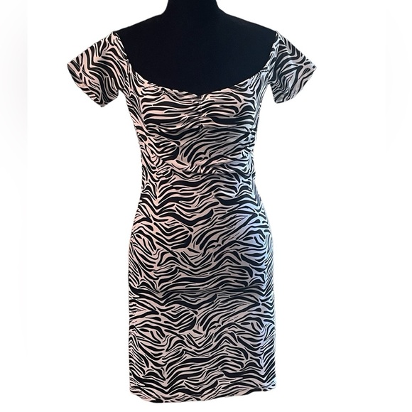 Divided Woman’s zebra print form fitting dress, on or off shoulders, size 8 - Picture 1 of 10